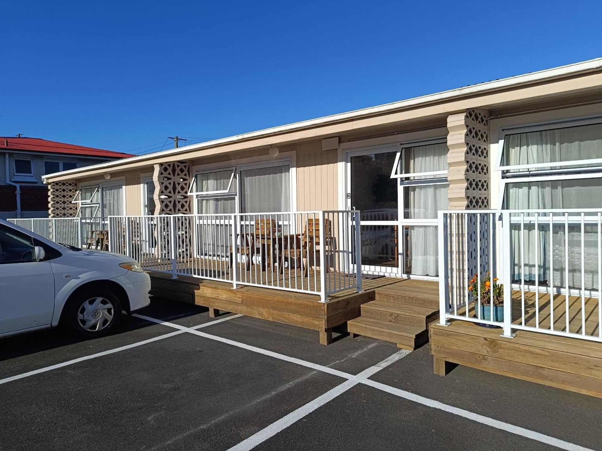Bayfield Motel And Apartment Дюндин Екстериор снимка