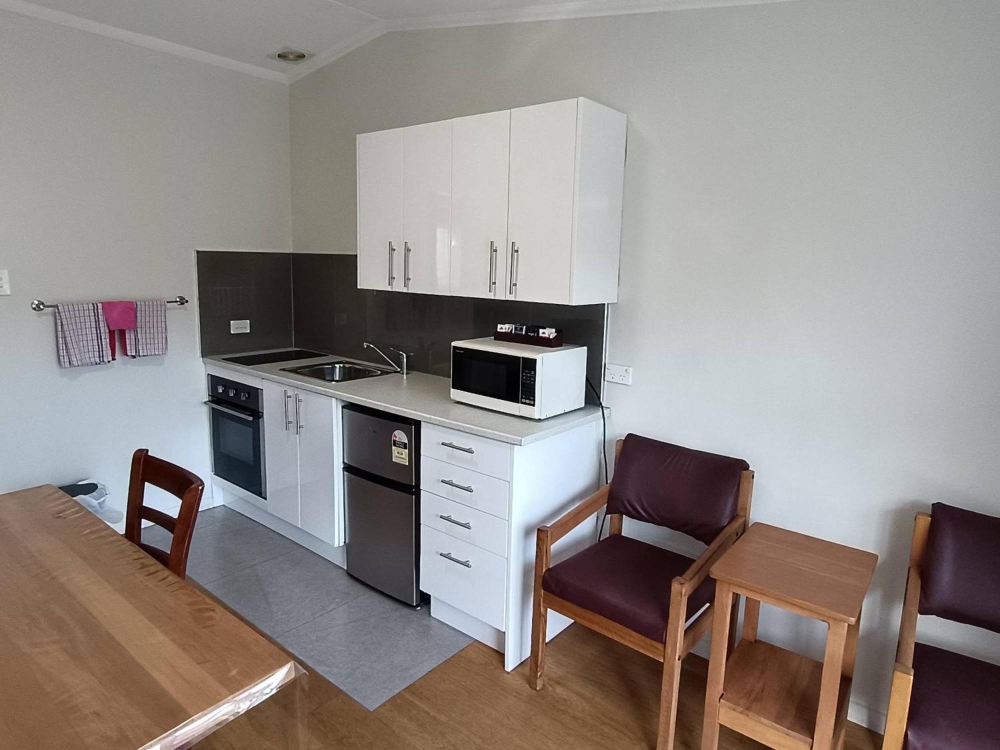 Bayfield Motel And Apartment Дюндин Екстериор снимка