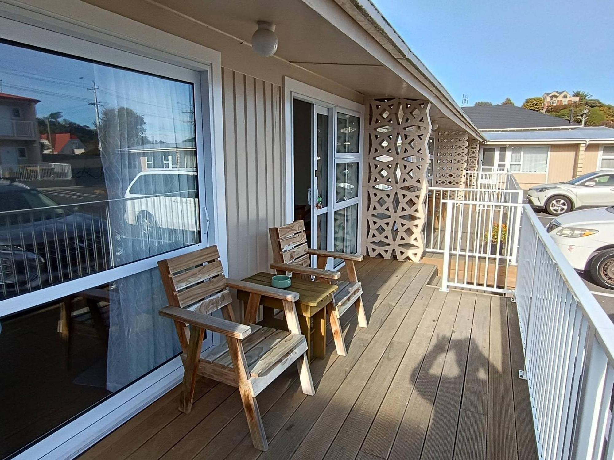 Bayfield Motel And Apartment Дюндин Екстериор снимка