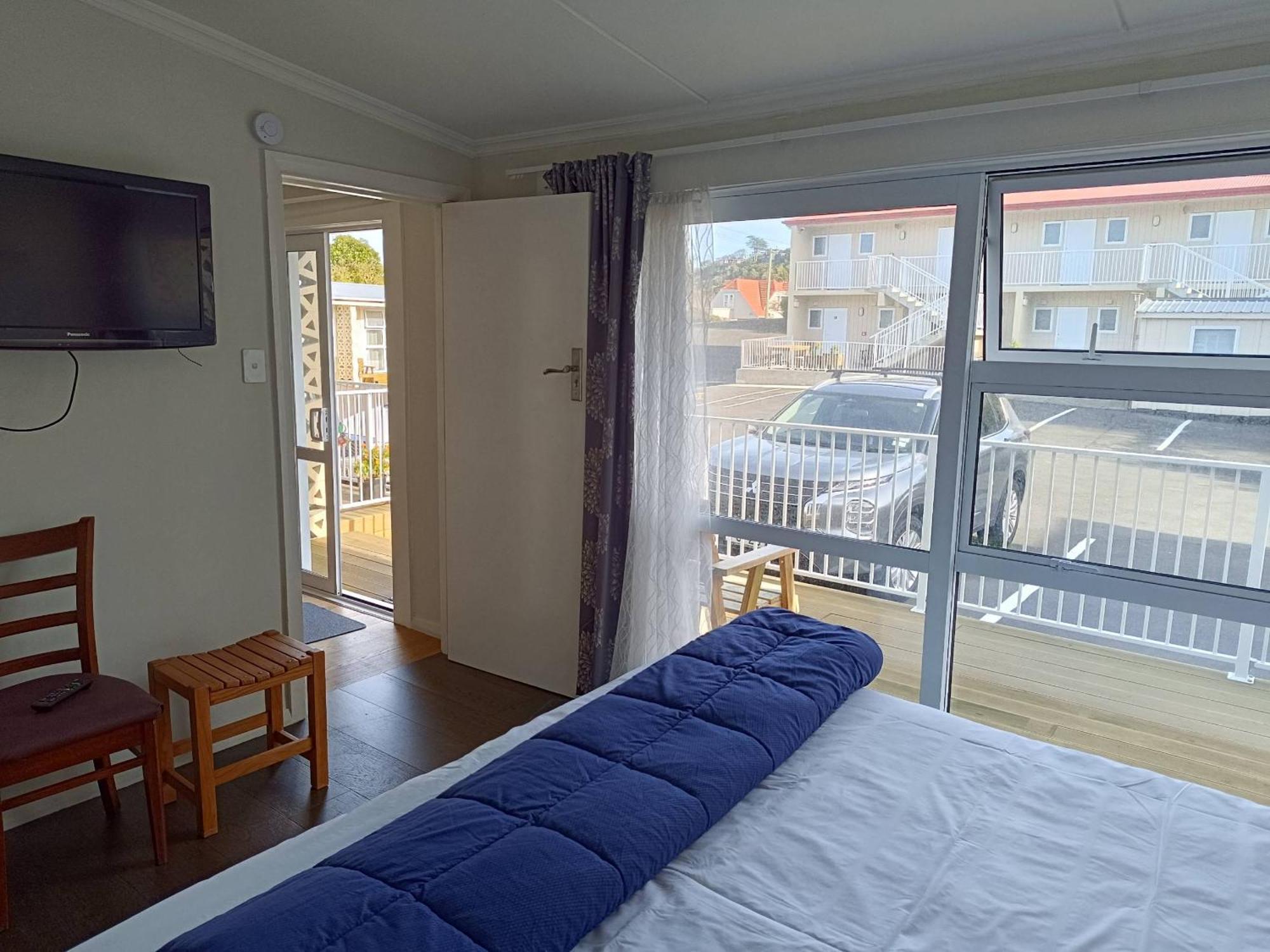 Bayfield Motel And Apartment Дюндин Екстериор снимка