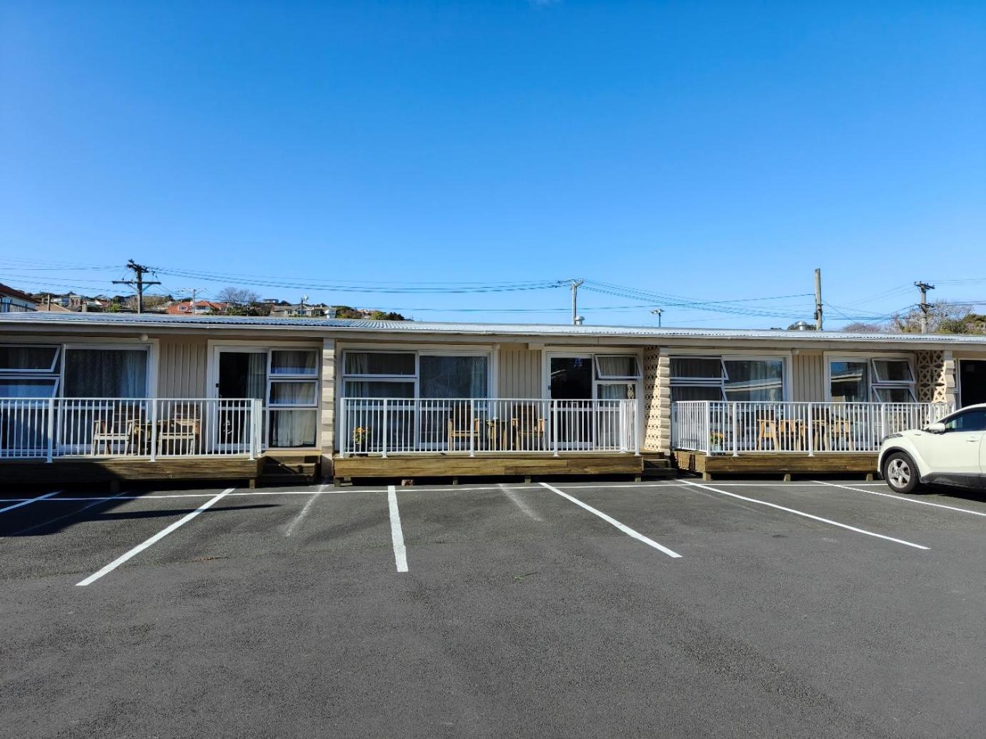 Bayfield Motel And Apartment Дюндин Екстериор снимка