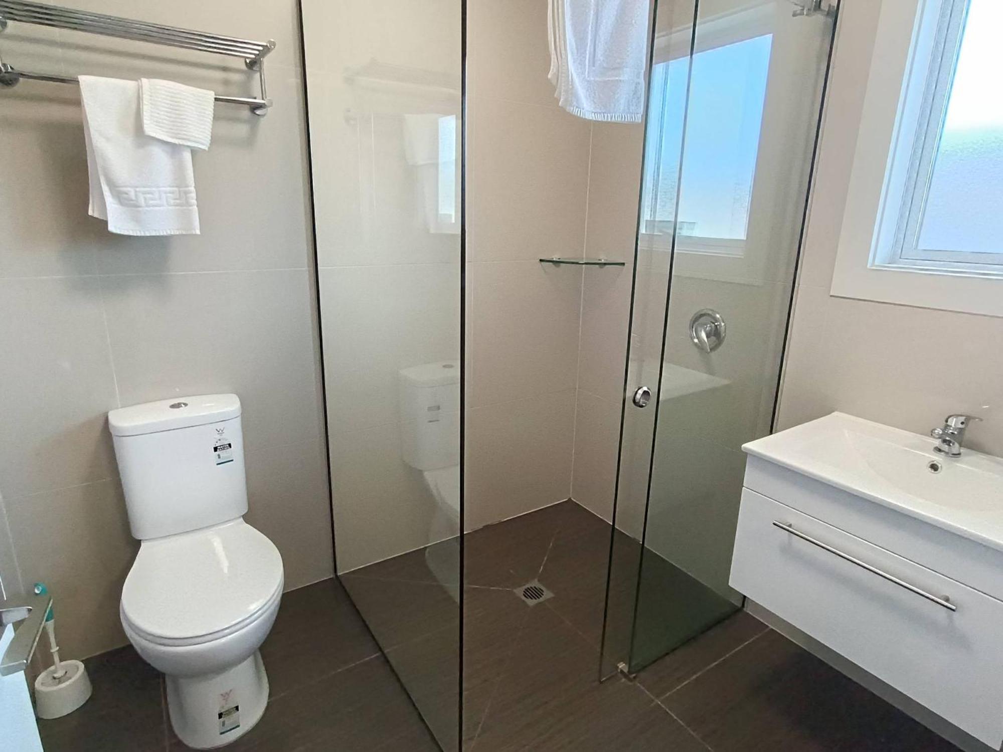 Bayfield Motel And Apartment Дюндин Екстериор снимка