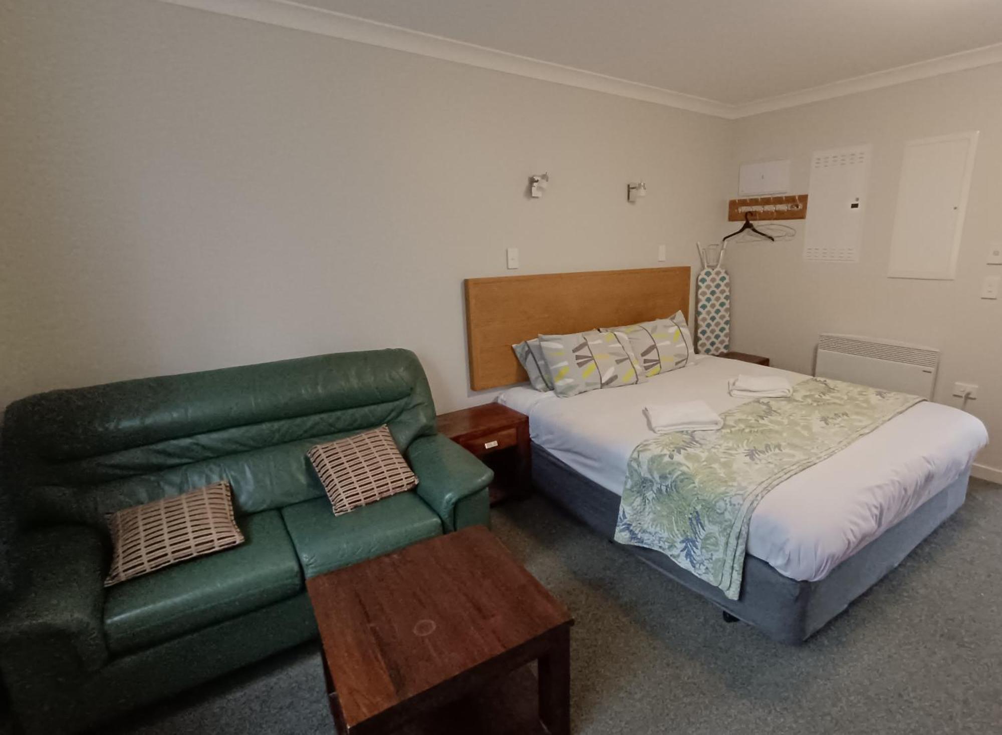 Bayfield Motel And Apartment Дюндин Екстериор снимка
