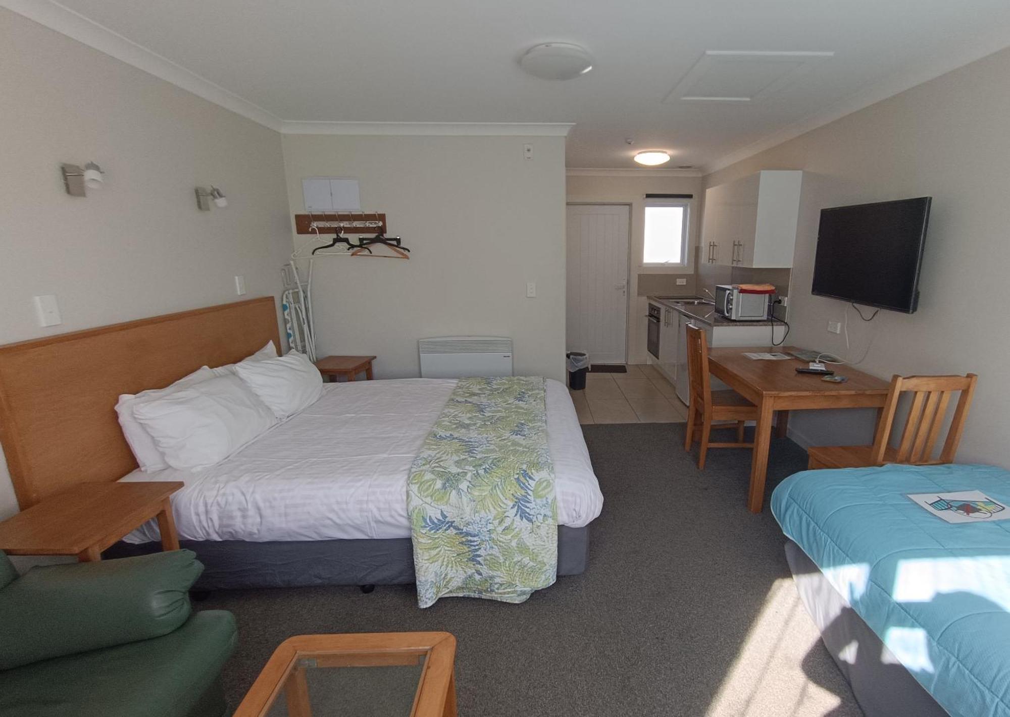 Bayfield Motel And Apartment Дюндин Екстериор снимка