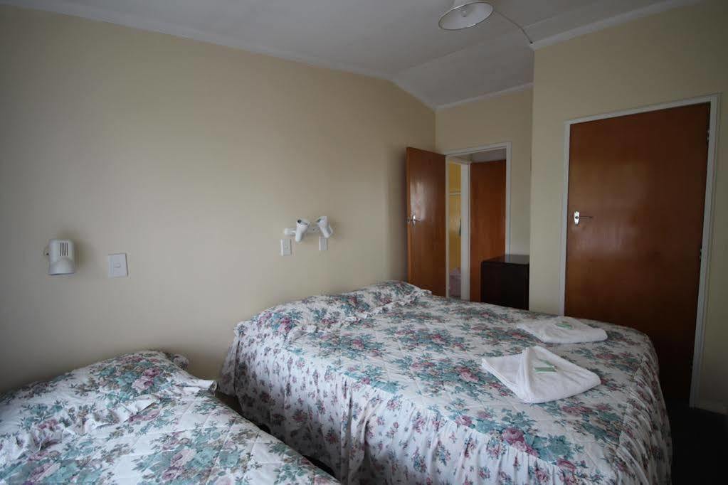 Bayfield Motel And Apartment Дюндин Екстериор снимка