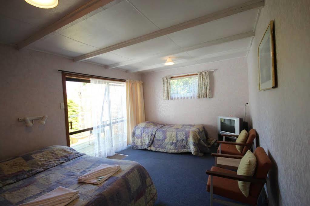 Bayfield Motel And Apartment Дюндин Екстериор снимка