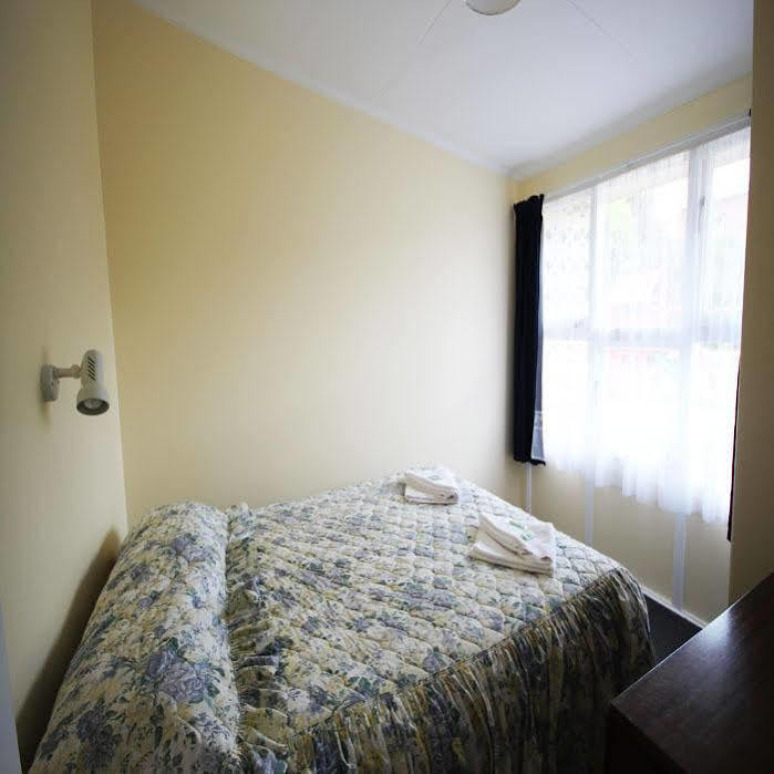 Bayfield Motel And Apartment Дюндин Екстериор снимка