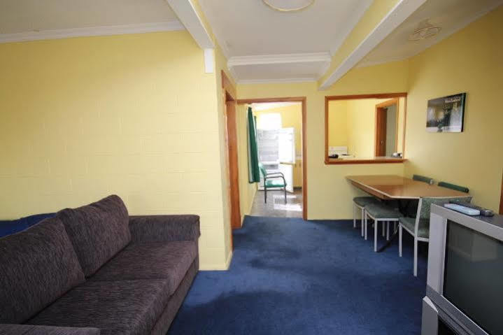 Bayfield Motel And Apartment Дюндин Екстериор снимка