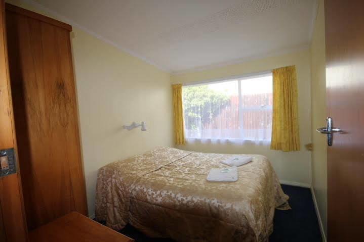 Bayfield Motel And Apartment Дюндин Екстериор снимка