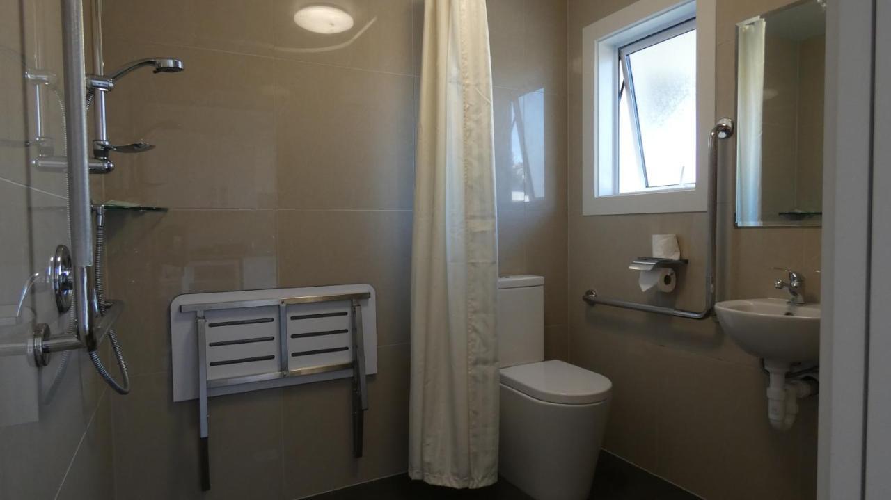 Bayfield Motel And Apartment Дюндин Екстериор снимка